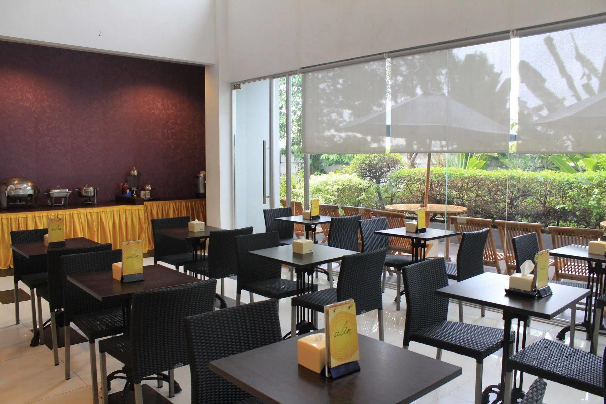 Hotel Tilamas Juanda Sawotratap Ngoại thất bức ảnh